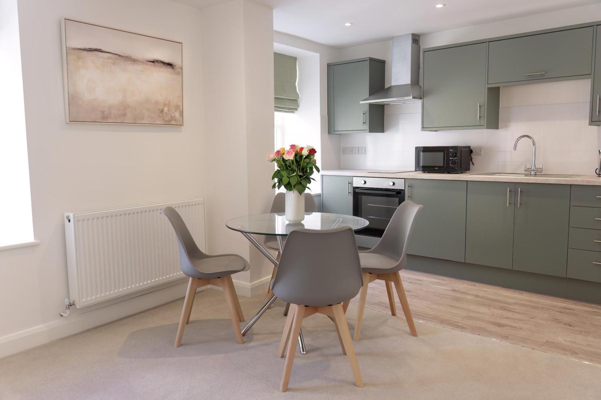 Lonsdale House Boutique Apartments Улверстон Экстерьер фото