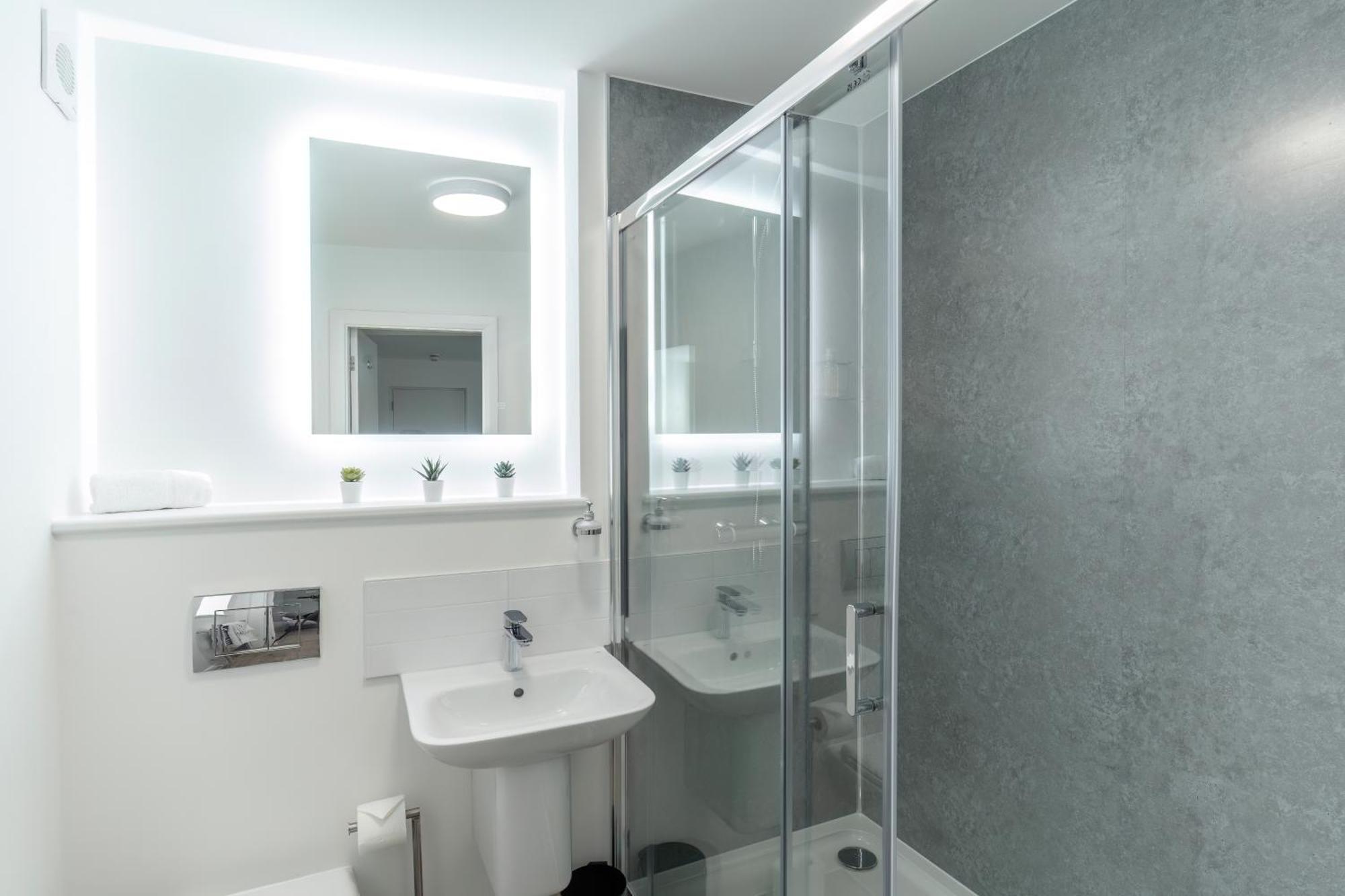 Lonsdale House Boutique Apartments Улверстон Экстерьер фото