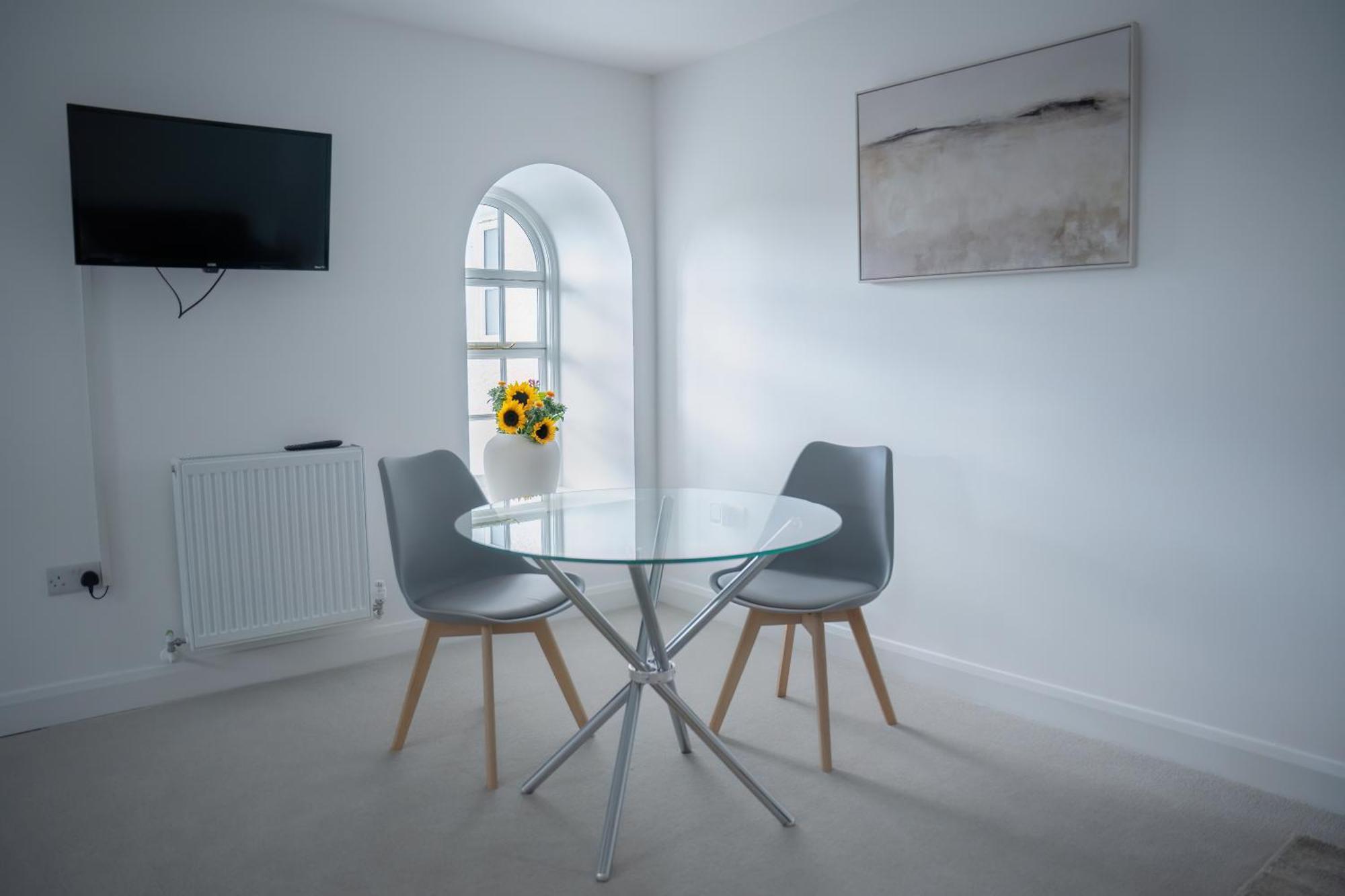 Lonsdale House Boutique Apartments Улверстон Экстерьер фото