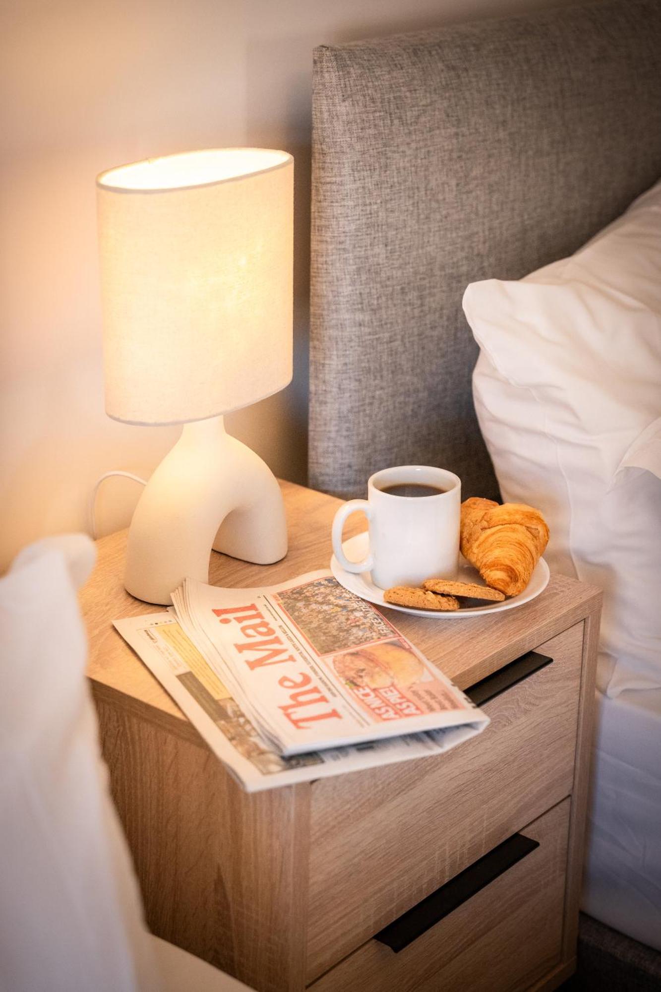 Lonsdale House Boutique Apartments Улверстон Экстерьер фото